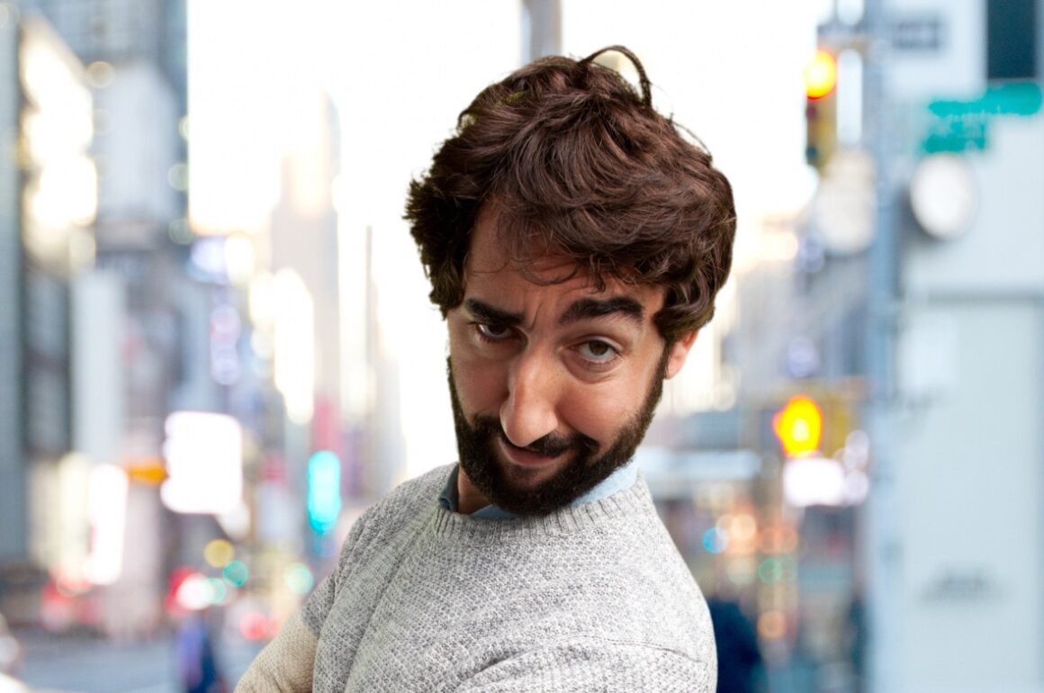 Psihološki profil moških spolov, ki žalijo in napadajo neznane ženske na družbenih omrežjih